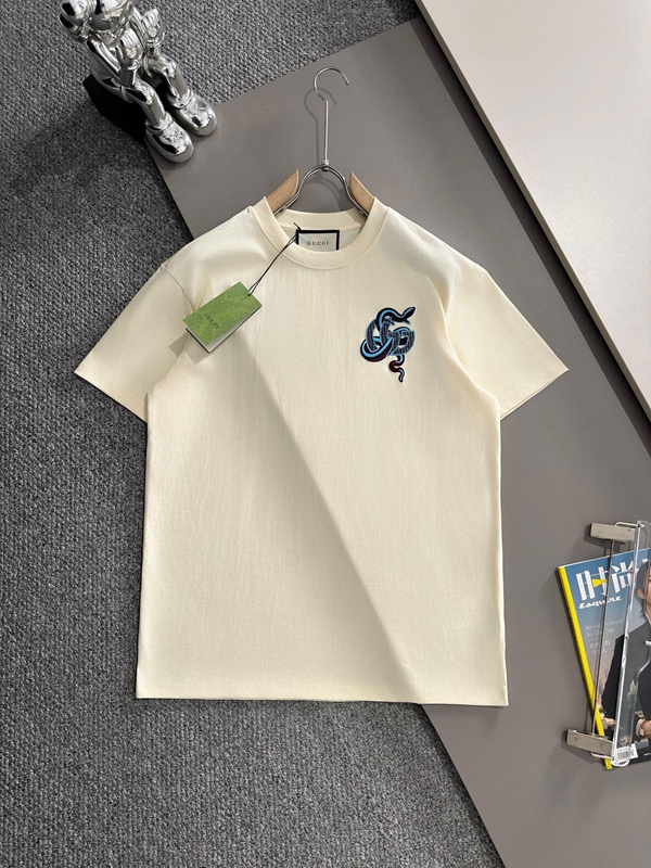 ブランドTシャツ正面デザイン